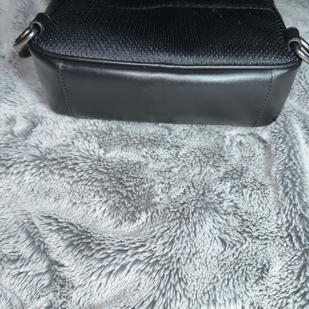 Coach Graham Pack In Blocked Signature Canvas With Varsity Stripe - Picture 5 of 7